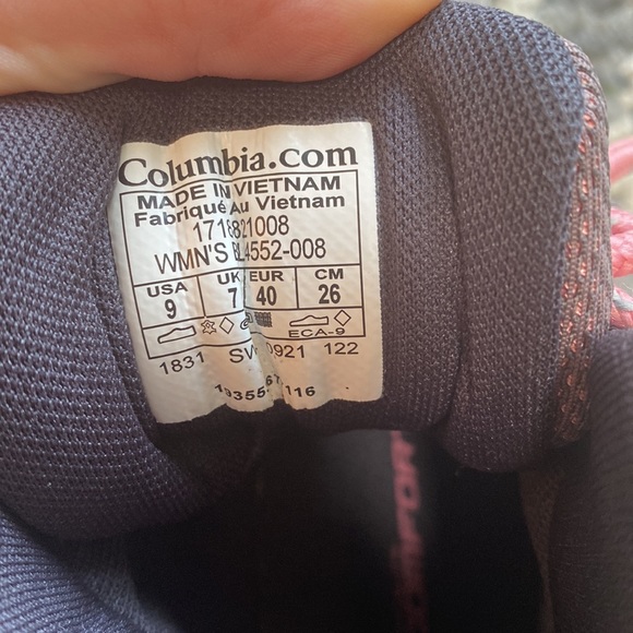 Columbia Hiking Boots - Picture 7 of 7